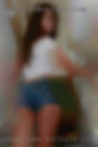 Woman cums multiple times with guy club KY.